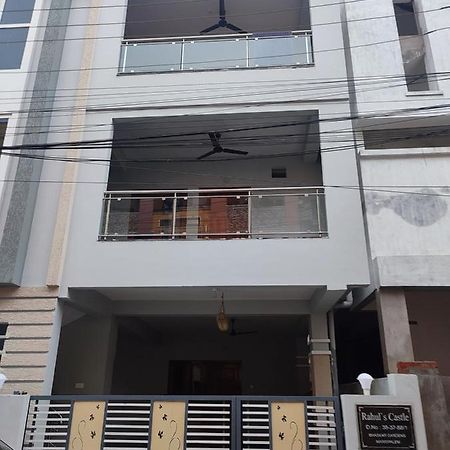 Rahul'S Castle Guest House Visakhapatnam Esterno foto