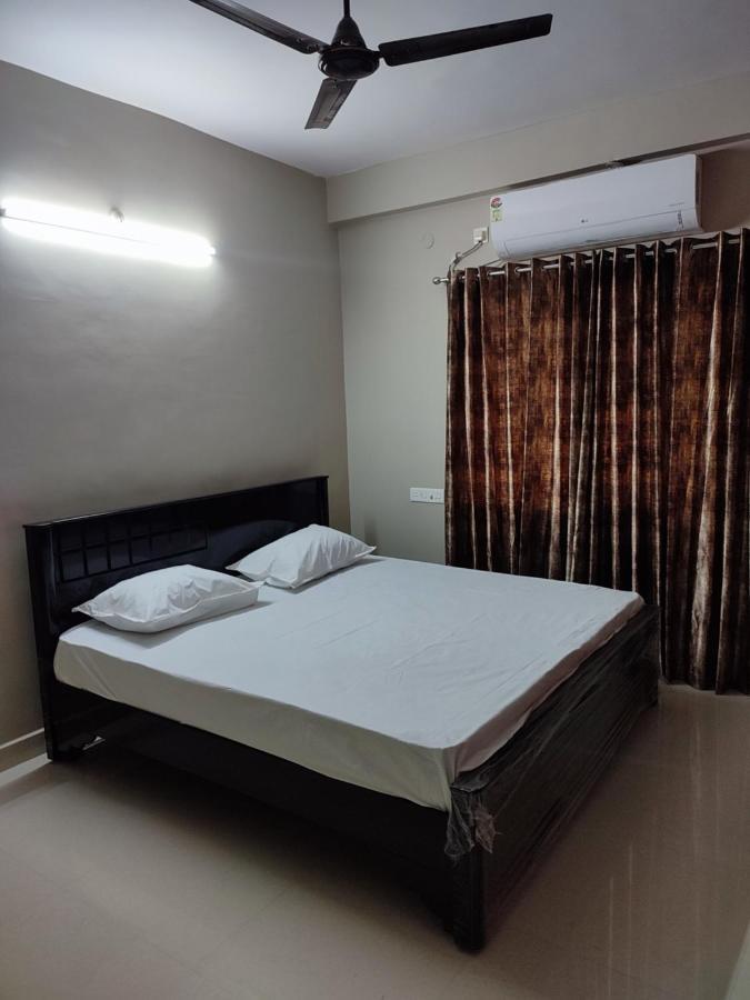 Rahul'S Castle Guest House Visakhapatnam Esterno foto